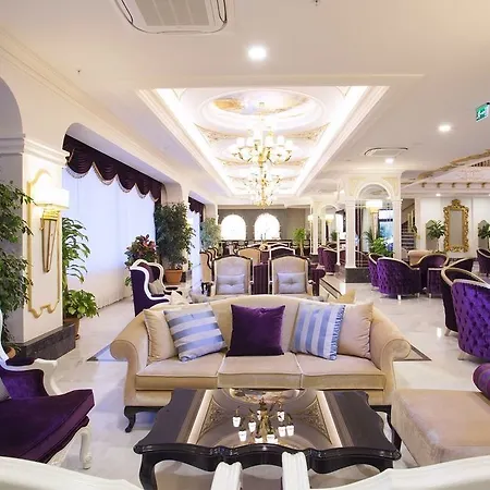 Hotel Orange Palace