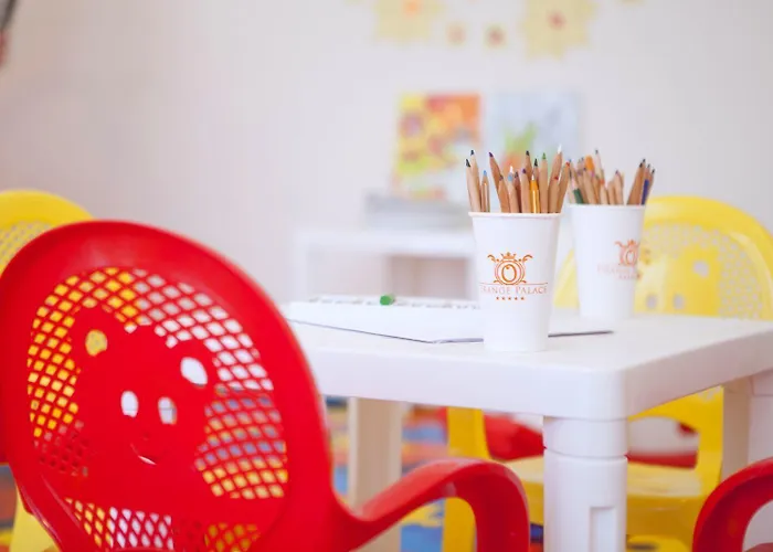 Orange Palace Hotell 5*