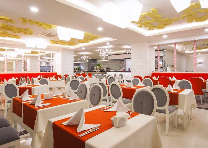 Orange Palace Szálloda 5*