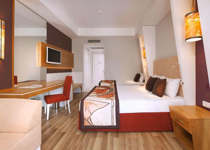 Orange Palace Hotel 5*