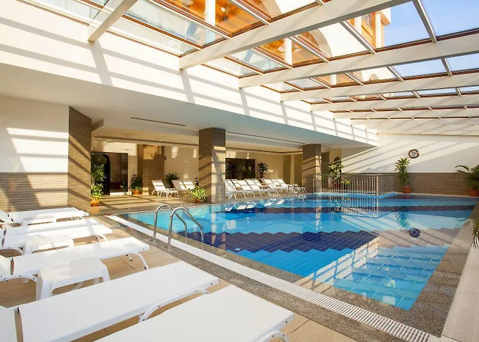 Orange Palace 5* シダ