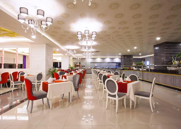 Hotel Orange Palace 5*