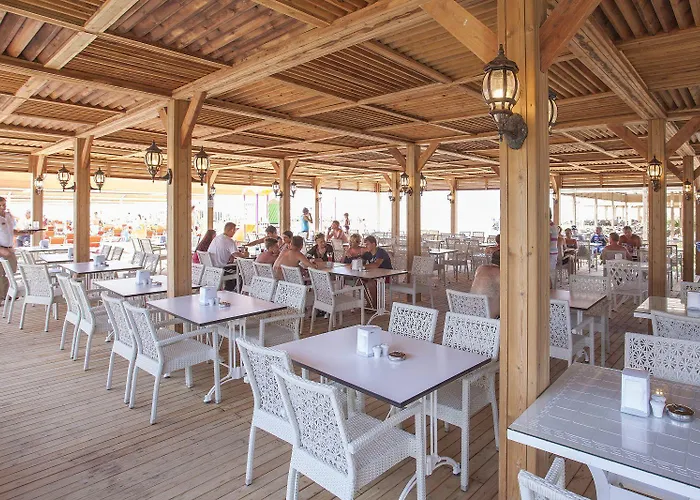 Hotel Orange Palace 5*