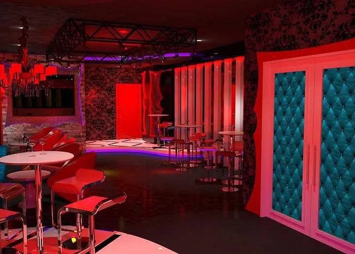 ホテル Orange Palace シダ